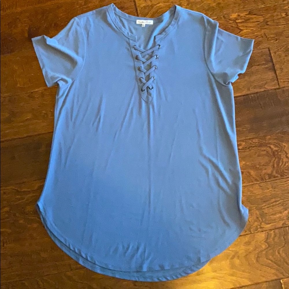 Crisscross top